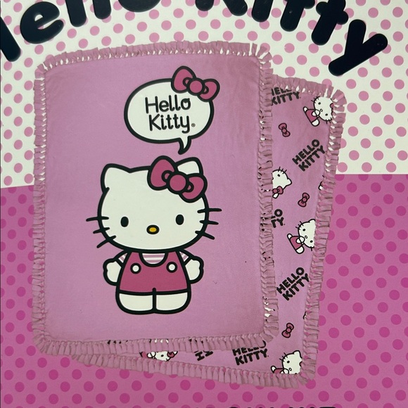 Hello Kitty Pink No-Sew Throw Kit - Picture 4 of 6